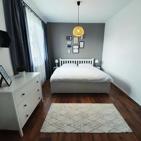 Linda - Vel'ka Lomnica