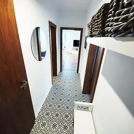 Linda - * Vel'ka Lomnica